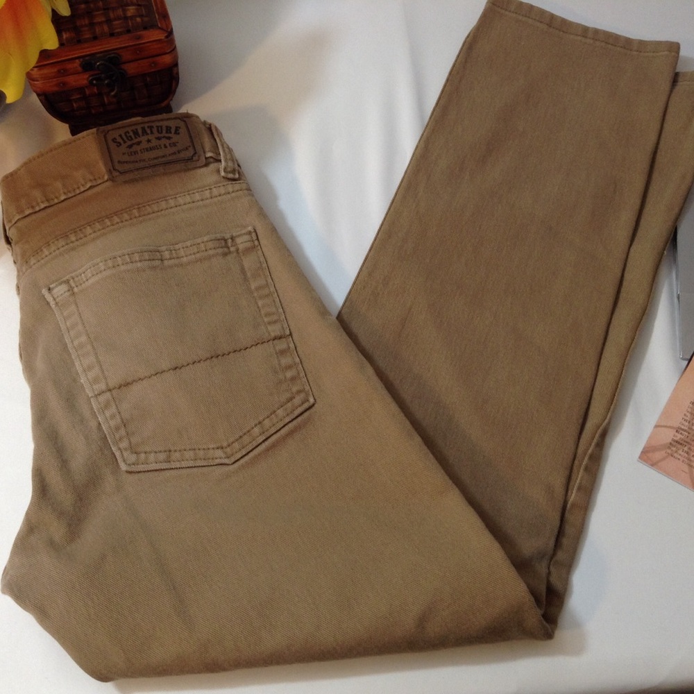 GIRLS ⬇️ LEVI'S SKINNY JEANS💥